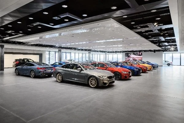 bmw-showroom-2